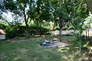 233 Hunter Dr, Benton Harbor, MI 49022 - Photo 19