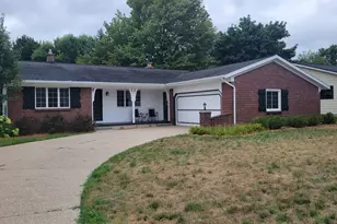 4558 41st St SW, Grandville, MI 49418 - Photo 1