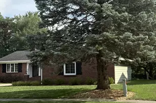 4558 41st St SW, Grandville, MI 49418 - Photo 3