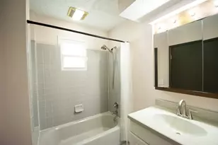 545 Van Allen St SE, Wyoming, MI 49548 - Photo 9