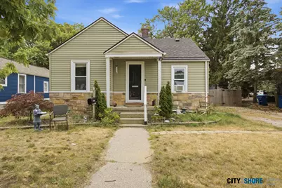 1508 Slayton Avenue, Grand Haven, MI 49417 - Photo 1