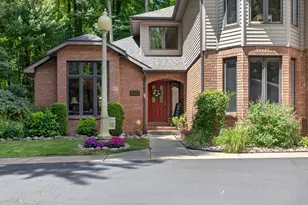 5025 Firethorne Dr, Jackson, MI 49201 - Photo 3