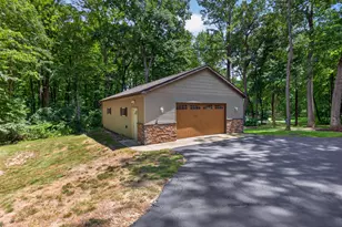 5025 Firethorne Dr, Jackson, MI 49201 - Photo 9