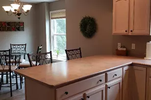 621 Ridge Ln, Tecumseh, MI 49286 - Photo 15