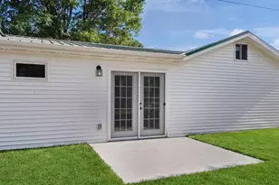 10219 W Sidney Rd, Greenville, MI 48838 - Photo 3