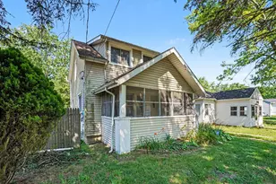 539 Dayton Ave, Kalamazoo, MI 49048 - Photo 1