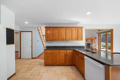 4055 Pontiac Trail, Ann Arbor, MI 48105 - Photo 9