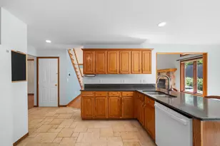 4055 Pontiac Trail, Ann Arbor, MI 48105 - Photo 9