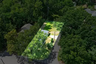 571 Crescent Lake Rd, Waterford, MI 48327 - Photo 23
