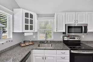 571 Crescent Lake Rd, Waterford, MI 48327 - Photo 7