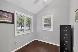 571 Crescent Lake Rd, Waterford, MI 48327 - Photo 19