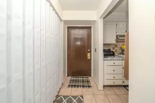 30078 W 12 Mile Rd, Farmington Hills, MI 48334 - Photo 9