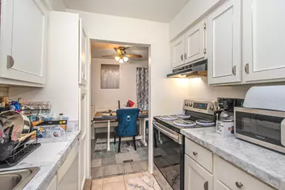 30078 W 12 Mile Road #99, Farmington Hills, MI 48334 - Photo 13
