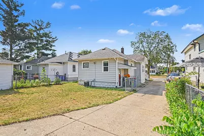 735 Eleanor Street NE, Grand Rapids, MI 49505 - Photo 27