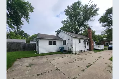 23077 Piper Avenue, Eastpointe, MI 48021 - Photo 13