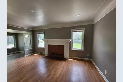 23077 Piper Avenue, Eastpointe, MI 48021 - Photo 5