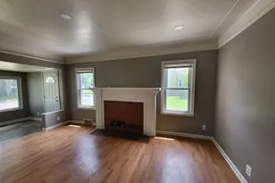 23077 Piper Ave, Eastpointe, MI 48021 - Photo 5