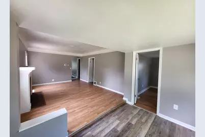 23077 Piper Avenue, Eastpointe, MI 48021 - Photo 3