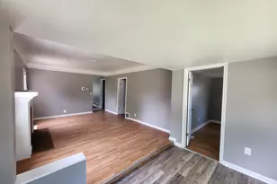 23077 Piper Ave, Eastpointe, MI 48021 - Photo 3