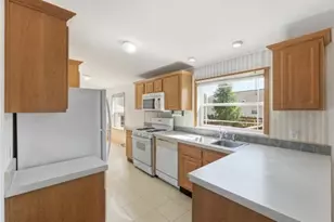 13686 Snapdragon Ln, Cedar Springs, MI 49319 - Photo 9