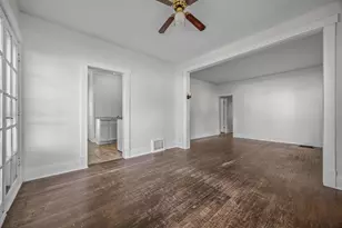 689 E Larch Ave, Muskegon, MI 49442 - Photo 9