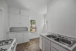 689 E Larch Ave, Muskegon, MI 49442 - Photo 13