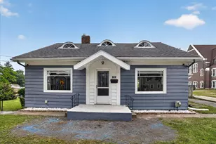 939 Backus St, Jackson, MI 49202 - Photo 1