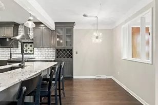 926 Woodlawn Ave, Royal Oak, MI 48073 - Photo 9