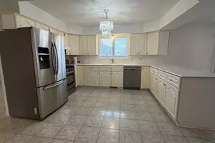 36868 Melbourne Dr, Sterling Heights, MI 48312 - Photo 13