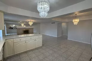 36868 Melbourne Dr, Sterling Heights, MI 48312 - Photo 9