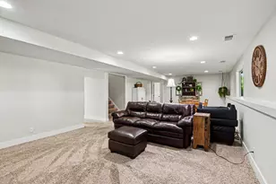 635 Midgrove Drive, Zeeland, MI 49464 - Photo 23