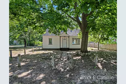 112 S Kenwood Street, Muskegon, MI 49442 - Photo 7