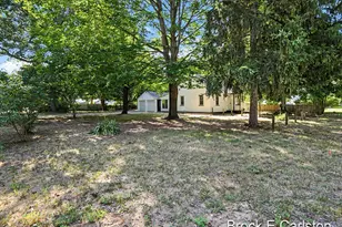 112 S Kenwood St, Muskegon, MI 49442 - Photo 37
