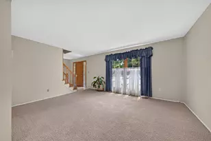 43646 Westridge Ln, Novi, MI 48167 - Photo 5