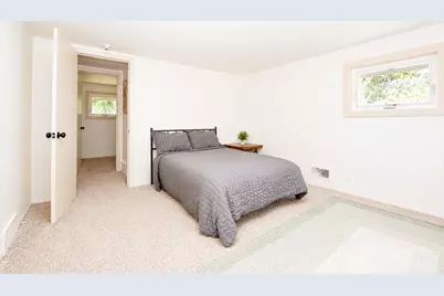 2490 Strathmore Street, Kalamazoo, MI 49009 - Photo 9