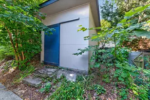 4061 Thornoaks Dr, Ann Arbor, MI 48104 - Photo 55