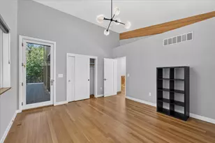 4061 Thornoaks Dr, Ann Arbor, MI 48104 - Photo 37