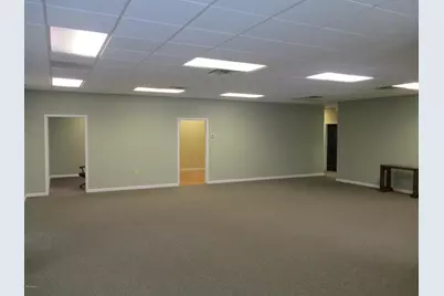 5177 W Us-10, Ludington, MI 49431 - Photo 9