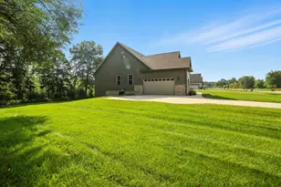 11310 Killarney Dr, Stanwood, MI 49346 - Photo 7