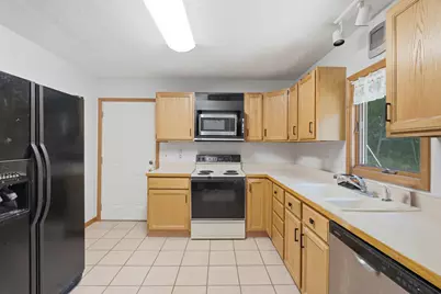 2580 Locust Lane, Stevensville, MI 49127 - Photo 9