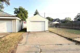 360 W 18th St, Holland, MI 49423 - Photo 31