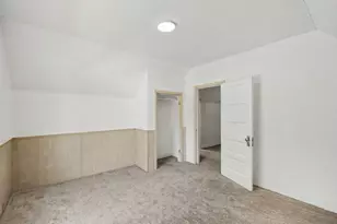 360 W 18th St, Holland, MI 49423 - Photo 25