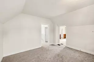 360 W 18th St, Holland, MI 49423 - Photo 21