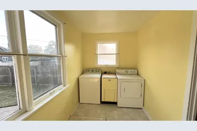 360 W 18th Street, Holland, MI 49423 - Photo 19