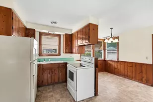 360 W 18th St, Holland, MI 49423 - Photo 13