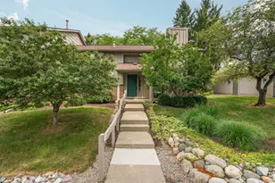 2250 Rivenoak Ct, Ann Arbor, MI 48103 - Photo 45