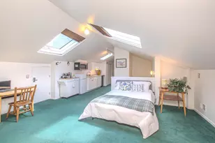 921 E Huron St, Ann Arbor, MI 48104 - Photo 13