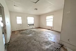 502 W Main St, Hartford, MI 49057 - Photo 11