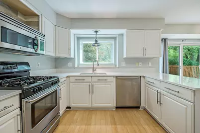 5950 Cottonwood Drive, Ypsilanti, MI 48197 - Photo 9