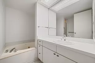 1019 Young Pl, Ann Arbor, MI 48105 - Photo 27